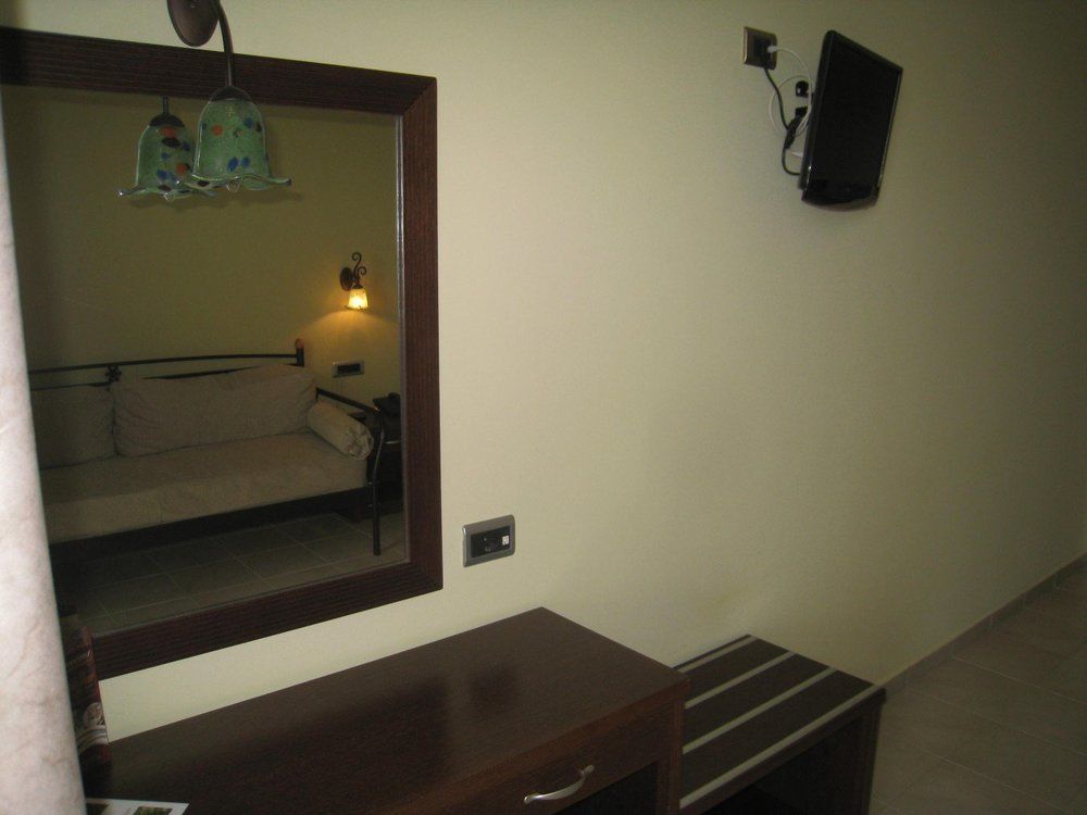 9 Queens Spa Hotel Loutra Edipsou  Exterior photo
