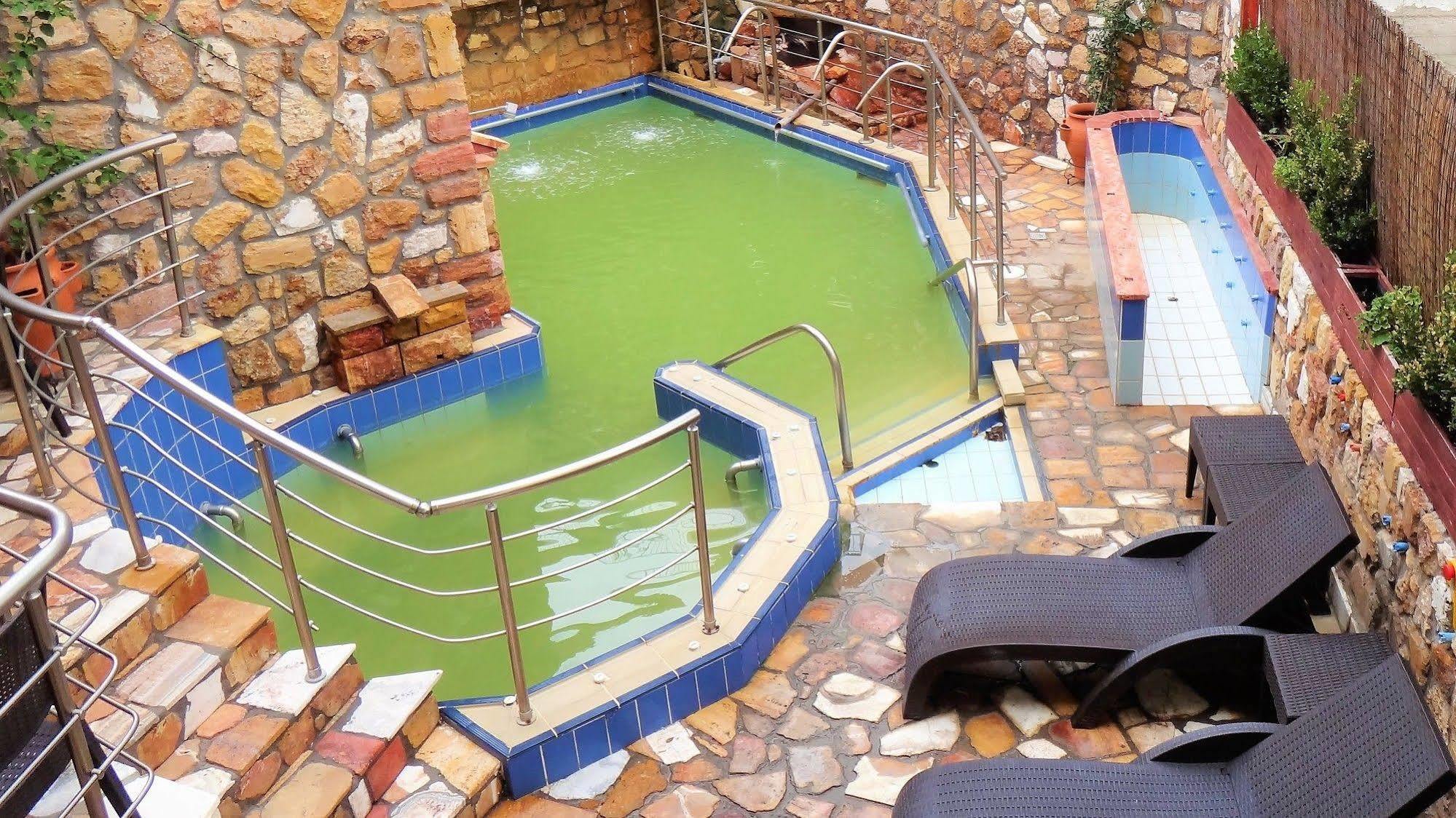 9 Queens Spa Hotel Loutra Edipsou  Exterior photo