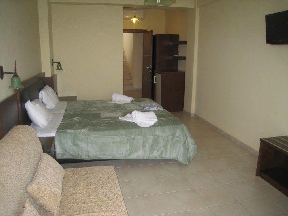 9 Queens Spa Hotel Loutra Edipsou  Exterior photo